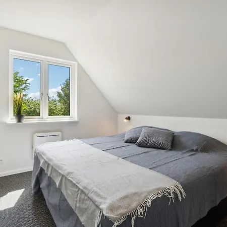 Holiday home Gorgeous In With House Sea View
